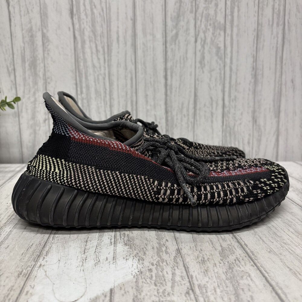 Mens Size 7 Women’s Size 8.5 Adidas Yeezy Boost Yecheil